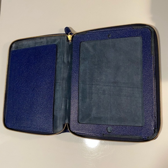 Burberry Blue iPad Case - Picture 2 of 6